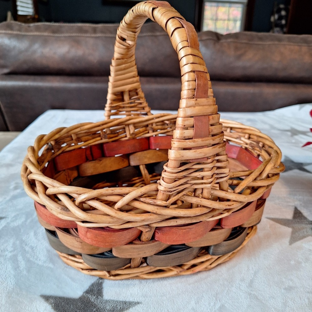 Vintage Multi-colored 7.5x10 inches Woven Wicker Gathering Basket with Handle